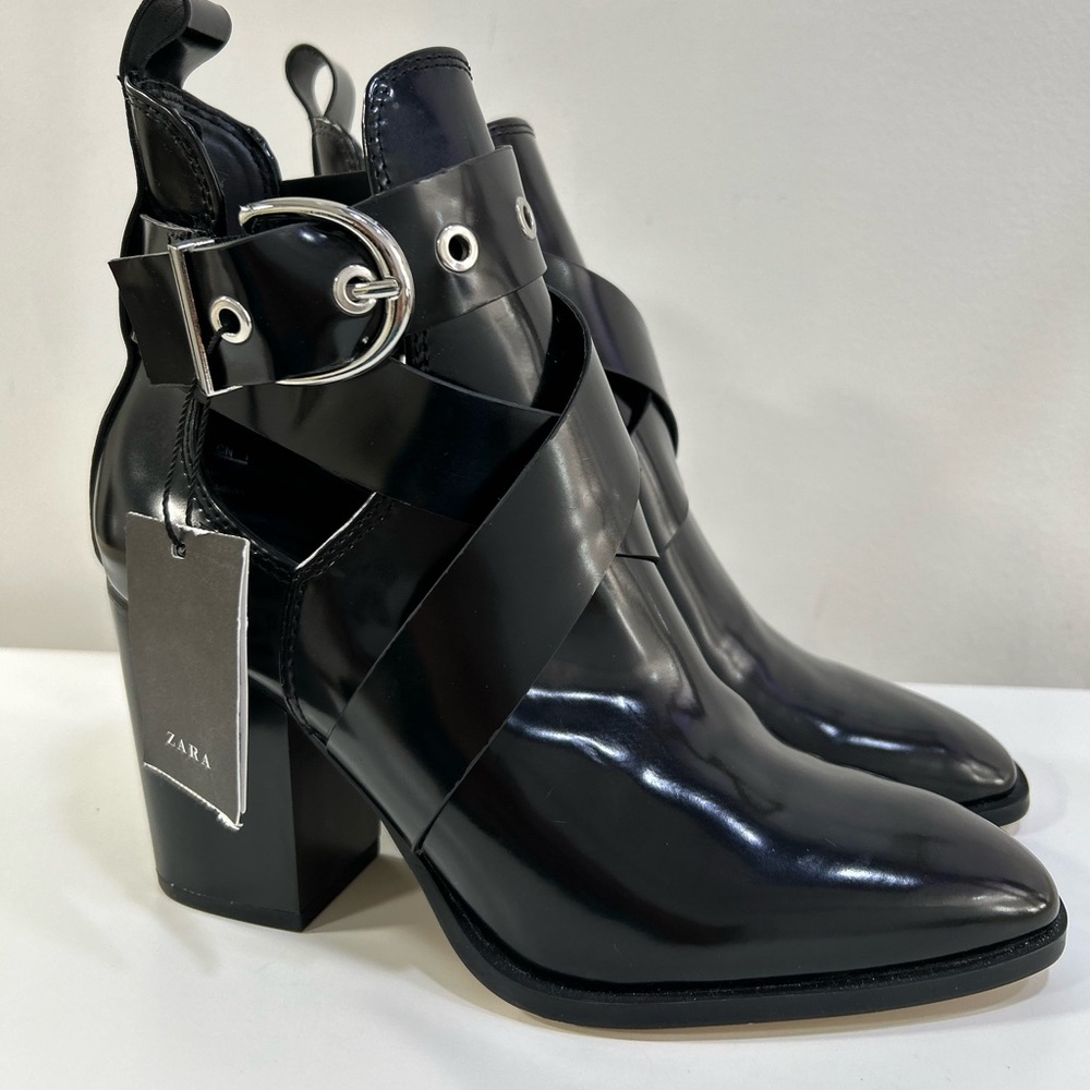Zara black leather botín boots